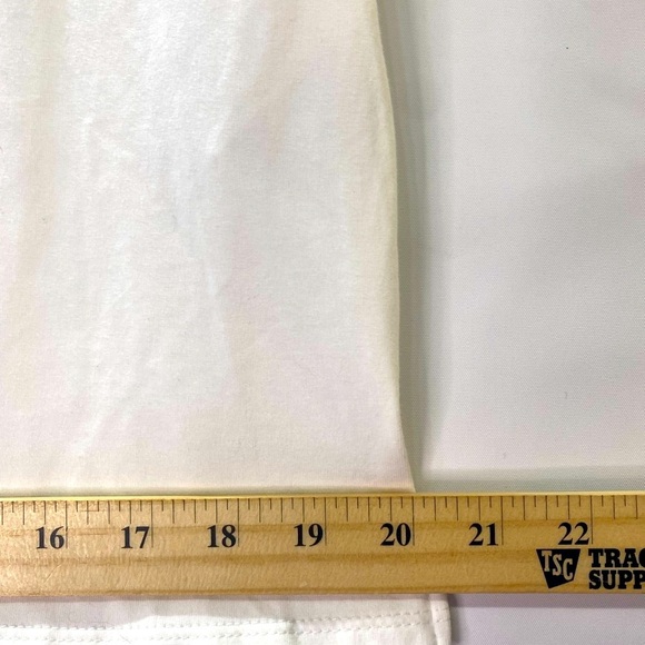 New Gorgeous White Sleeveless Top Blue Embroidery XL V-neck Layering Office Wear - Picture 3 of 12